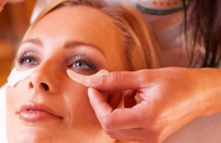 Cum puteti diminua ridurile de pe frunte?