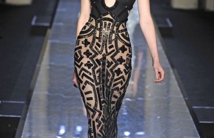 Colectia de primavara Couture de la Atelierul Versace 2014