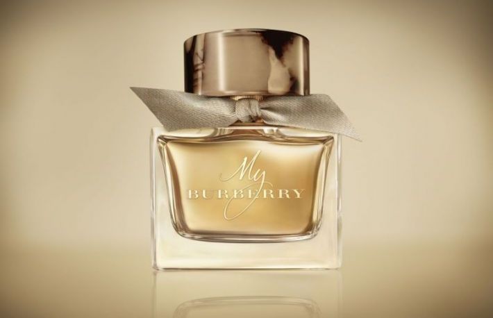 Kate Moss si Cara Delevingne, campanie incendiara pentru My Burberry!