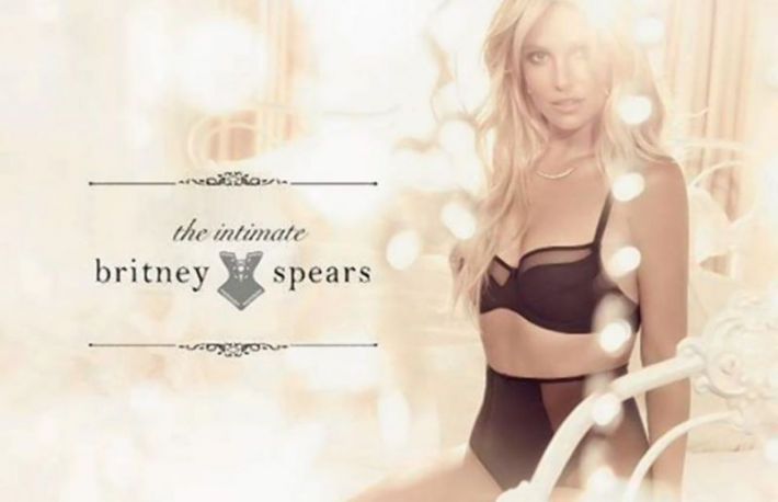 Britney Spears si Miley Cyrus isi lanseaza primele colectii vestimentare la saptamana modei din New York