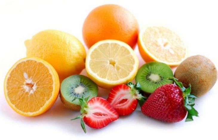 Ce alimente au un continut mare de vitamina C