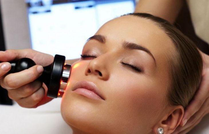  Cum sa alegi tratamentul facial cu laser potrivit