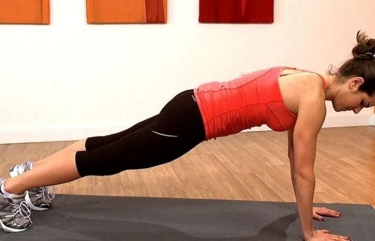  Cum se fac exercitiile plank 