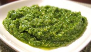 Cum sa prepari sos pesto