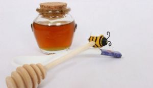 Cum se trateaza arsurile folosind miere?