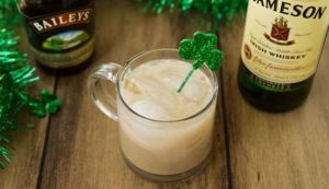Crema de whisky irlandez Baileys. Cum se prepara acasa?