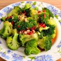 Cum se face salata orientala cu broccoli?