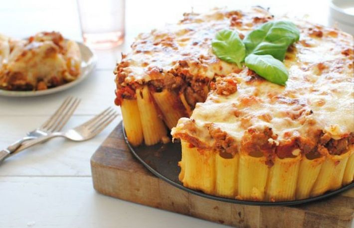 Afla cum se face placinta cu paste