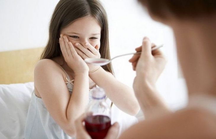 Cum sa administrezi medicamente copiilor incapatanati