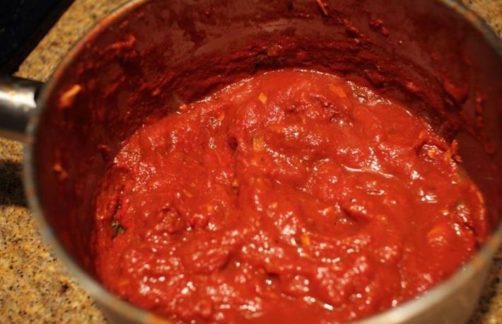 Bulion de rosii uscate