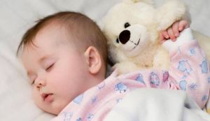 Cum sa inveti copiii sa doarma in patul lor?